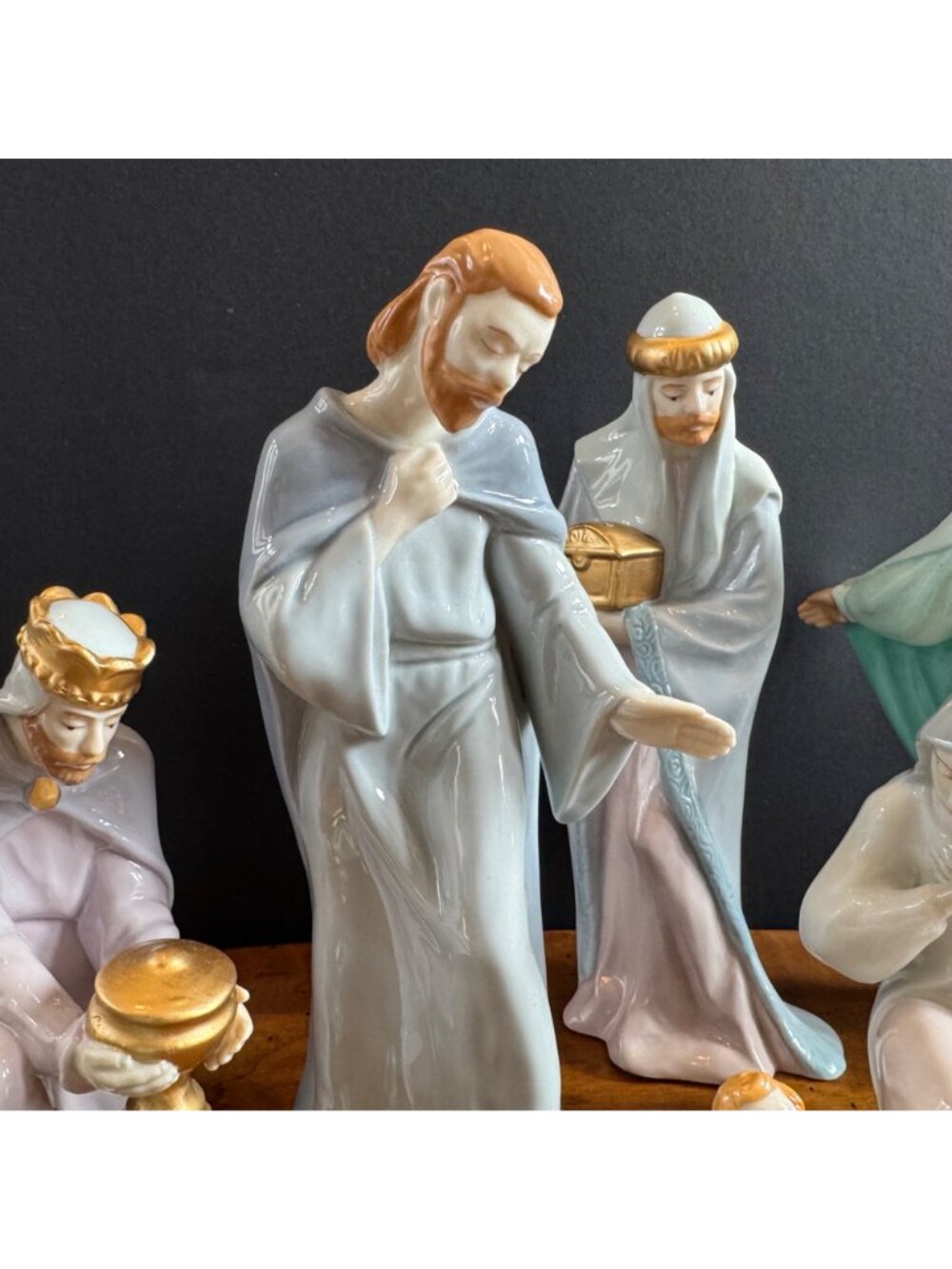 AVON Bethlehem Nativity Collection 8pc OBrien 1994 Christmas Figurine Set - Picture 6 of 16